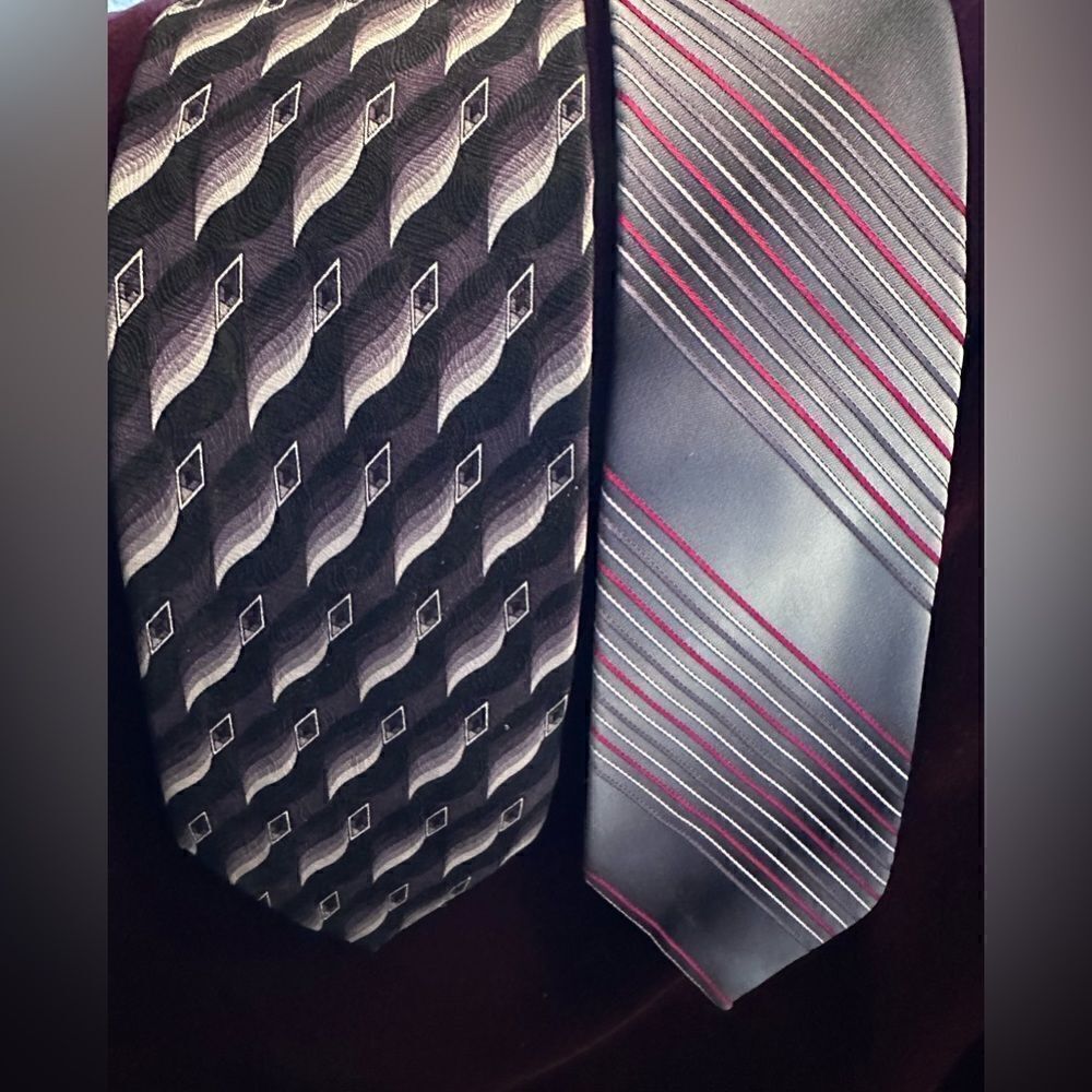 Set of 2 gray ties - Wembley & Hangar